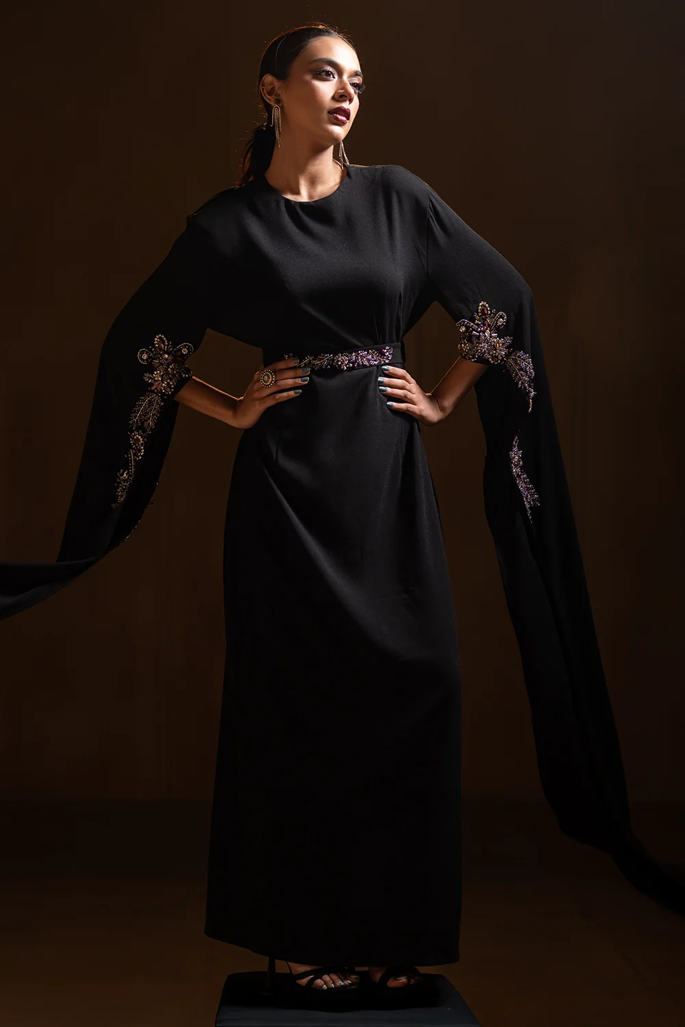 long-dress-67ef8151-985c-4b00-9309-495084713627
